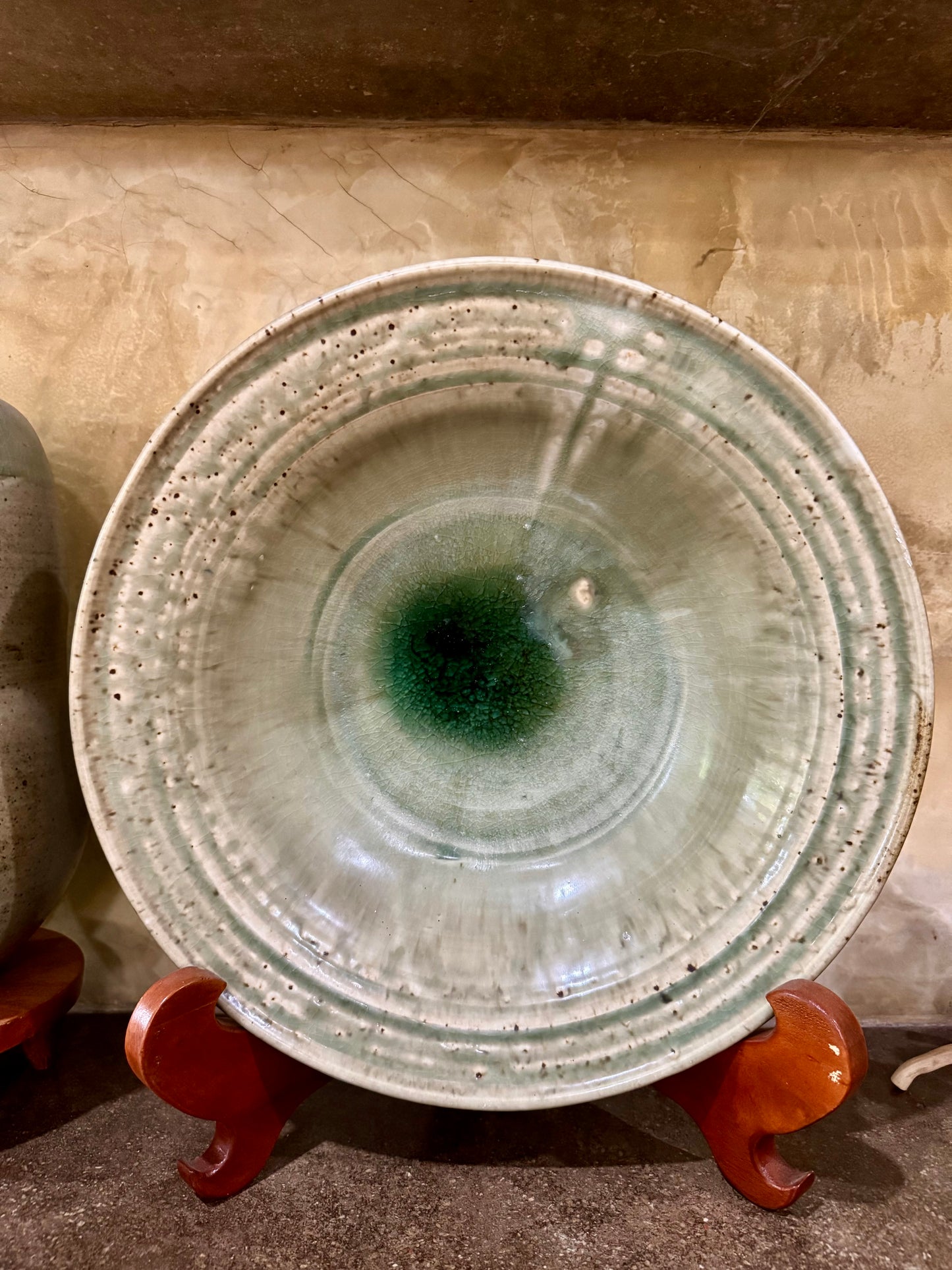 Extra Large Serving Plate (Wheel Thrown)