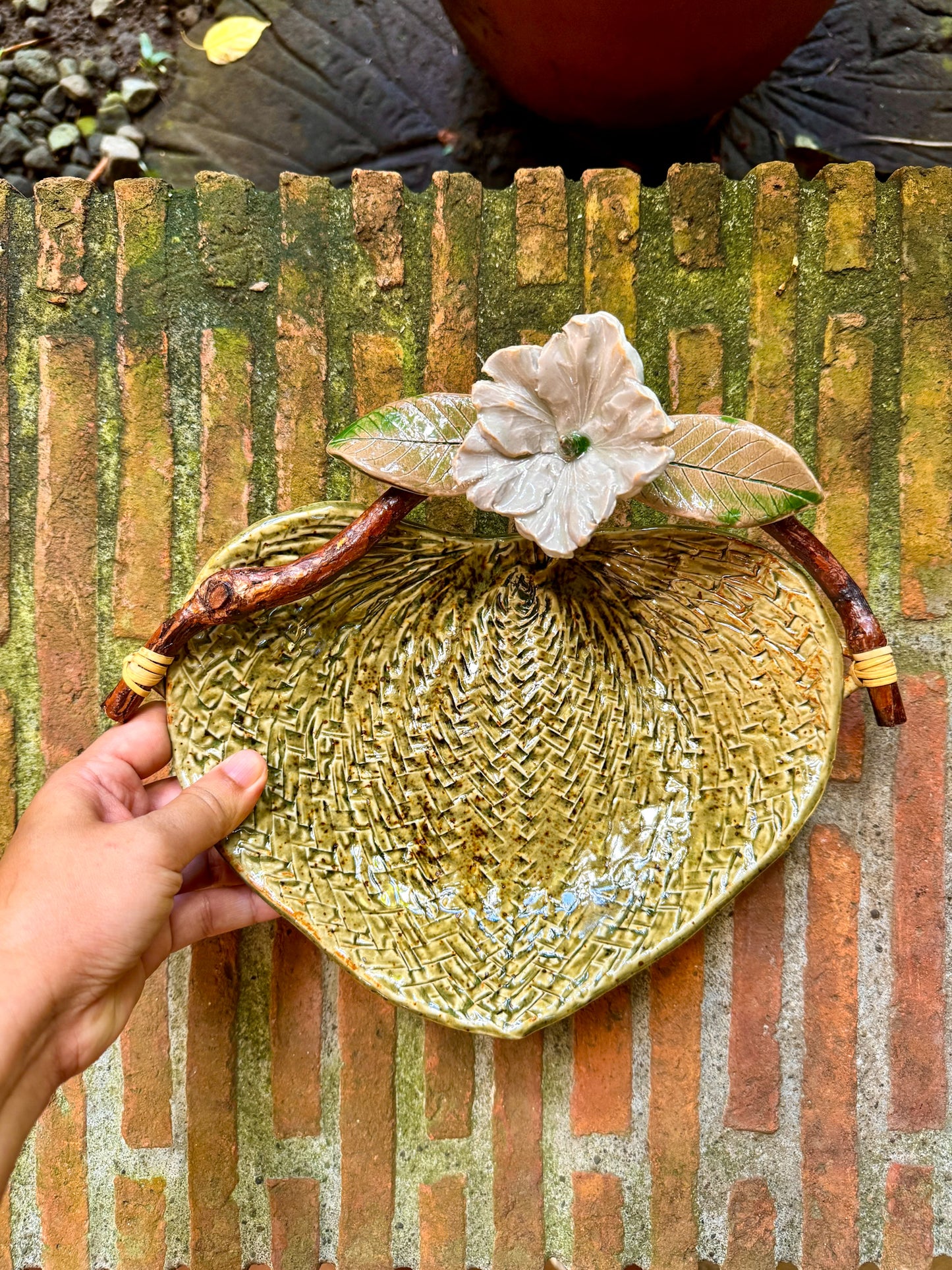 Large Abaniko Bowl with Flower
