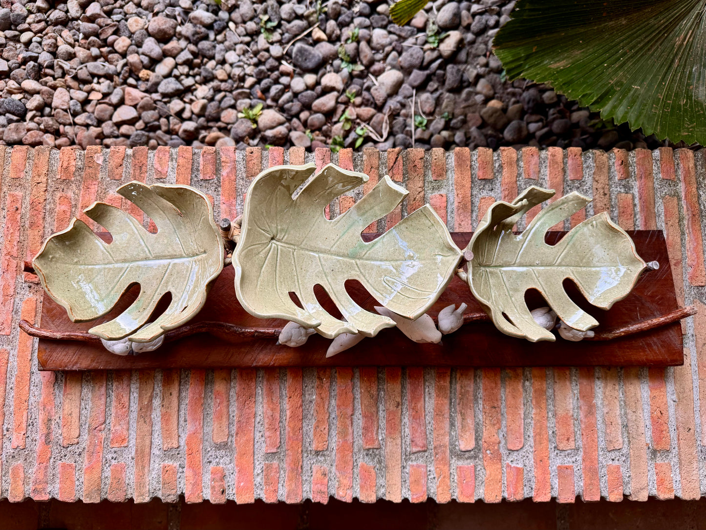 Monstera with Birds on Vines Tabletop (Glossy)