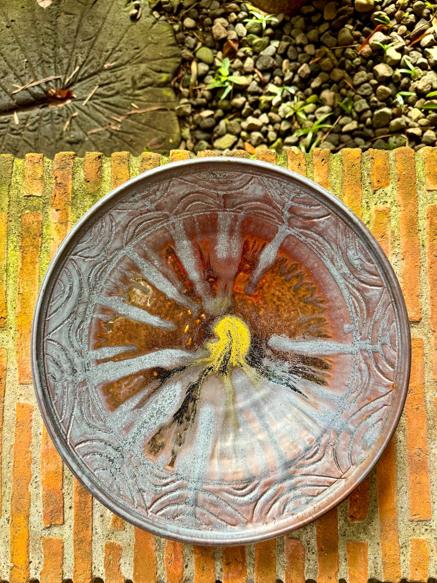 Large Serving Plate (Wheel Thrown)