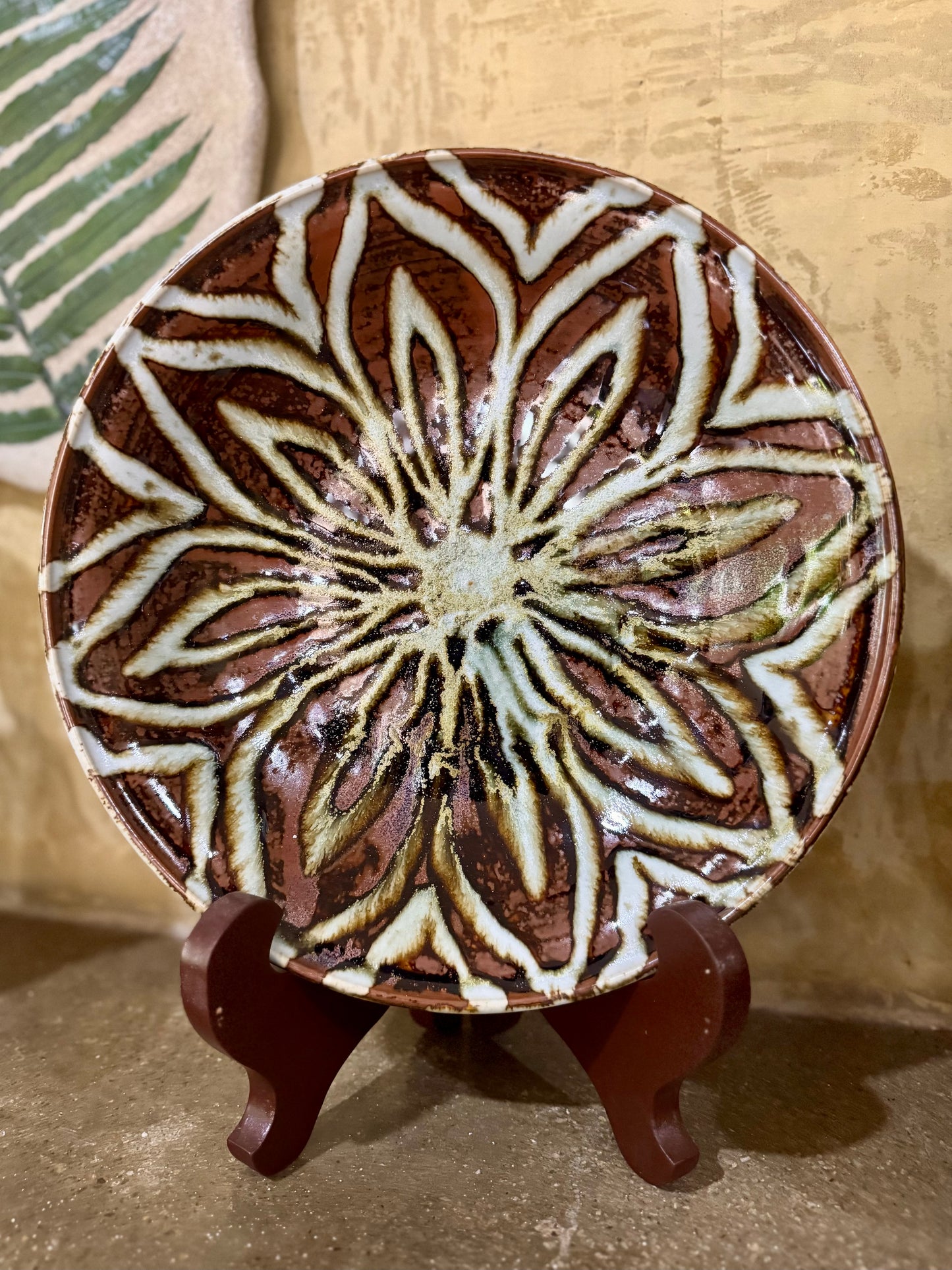 Large Serving Plate (Wheel Thrown)