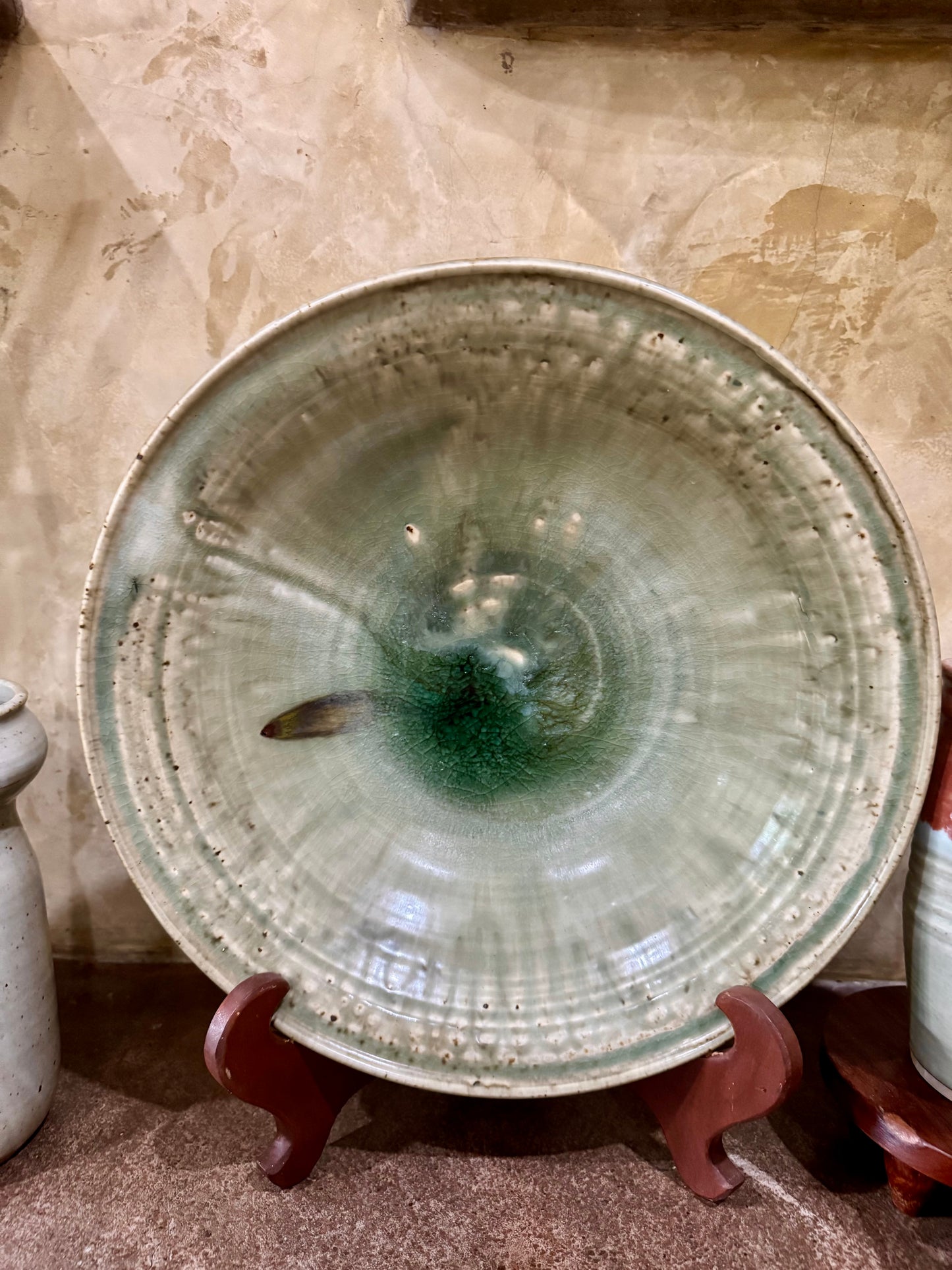 Extra Large Serving Plate (Wheel Thrown)