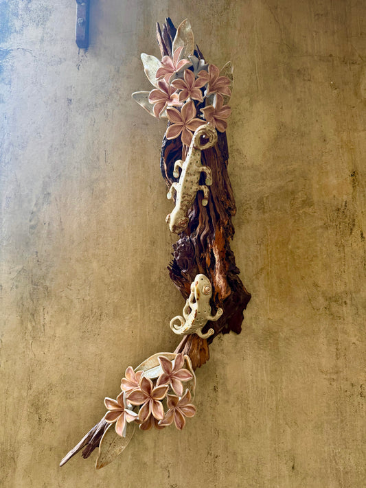 Calachuchi with Tuko Wall Hang / Tabletop