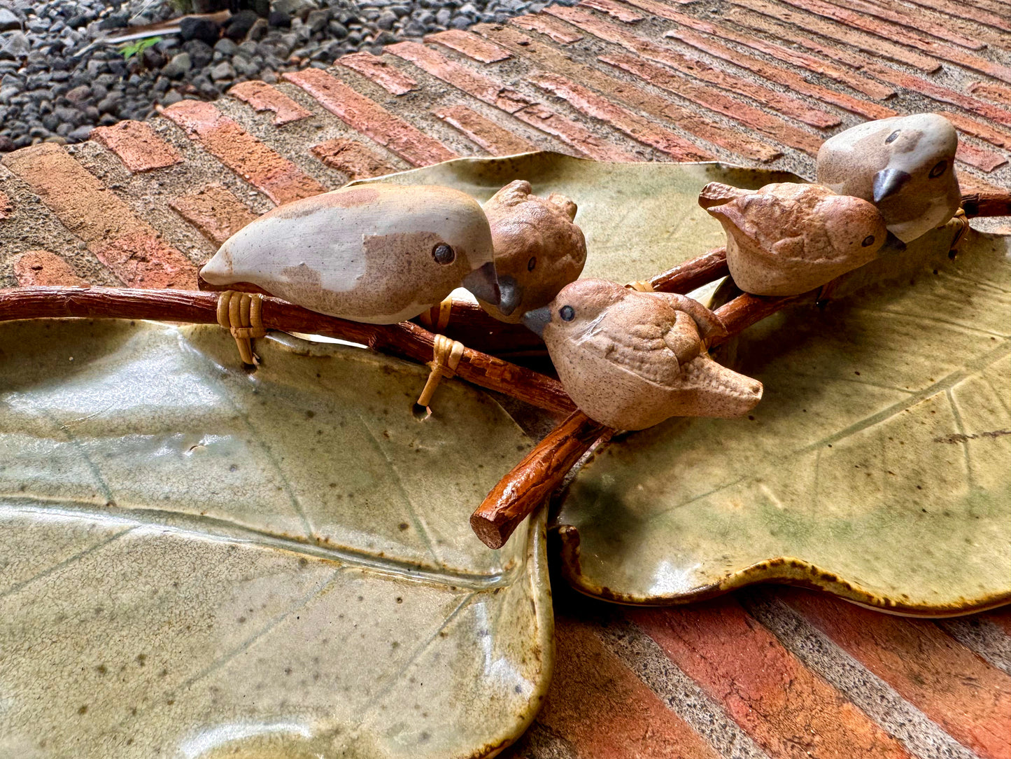 Birds on Leaves Tabletop