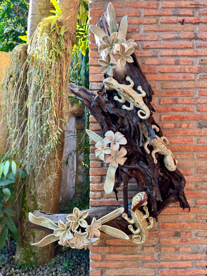 Tuko & Calachuchi Wall Hang