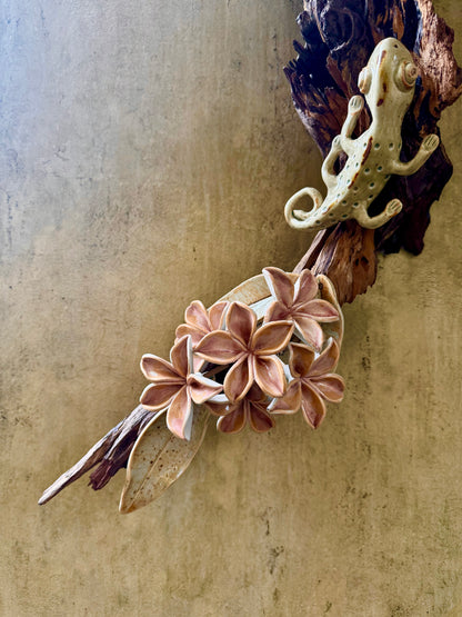 Calachuchi with Tuko Wall Hang / Tabletop