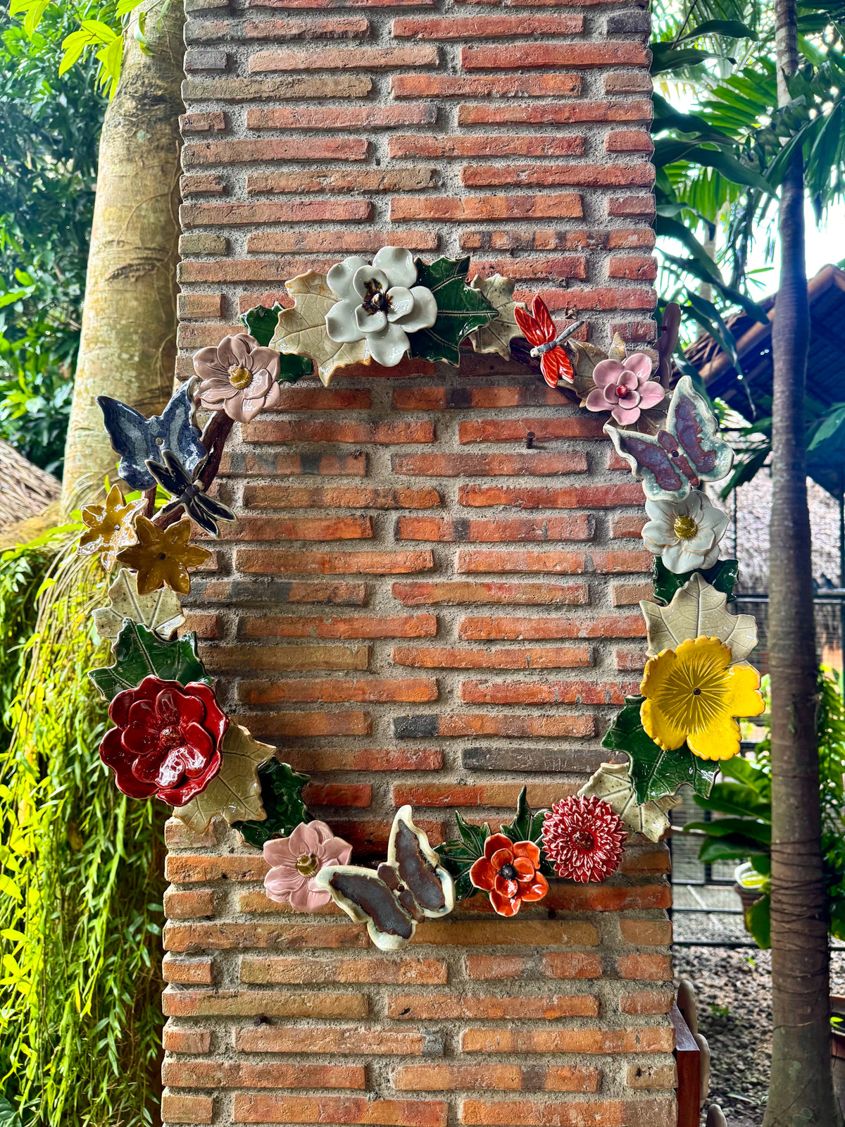 Flower Wreath Wall Hang