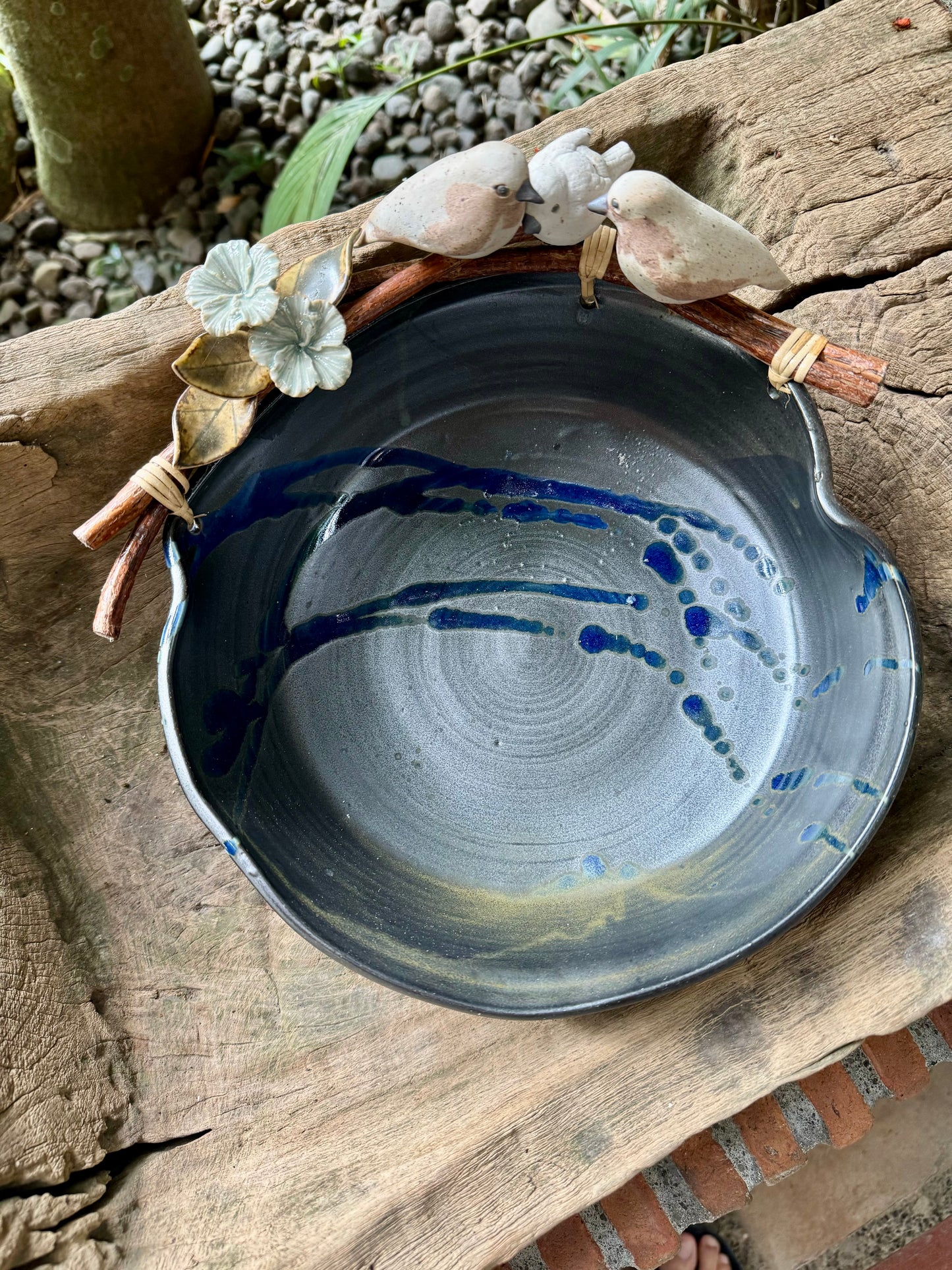 #1 - 9.5 inches diameter x 3.5 inches bowl height 