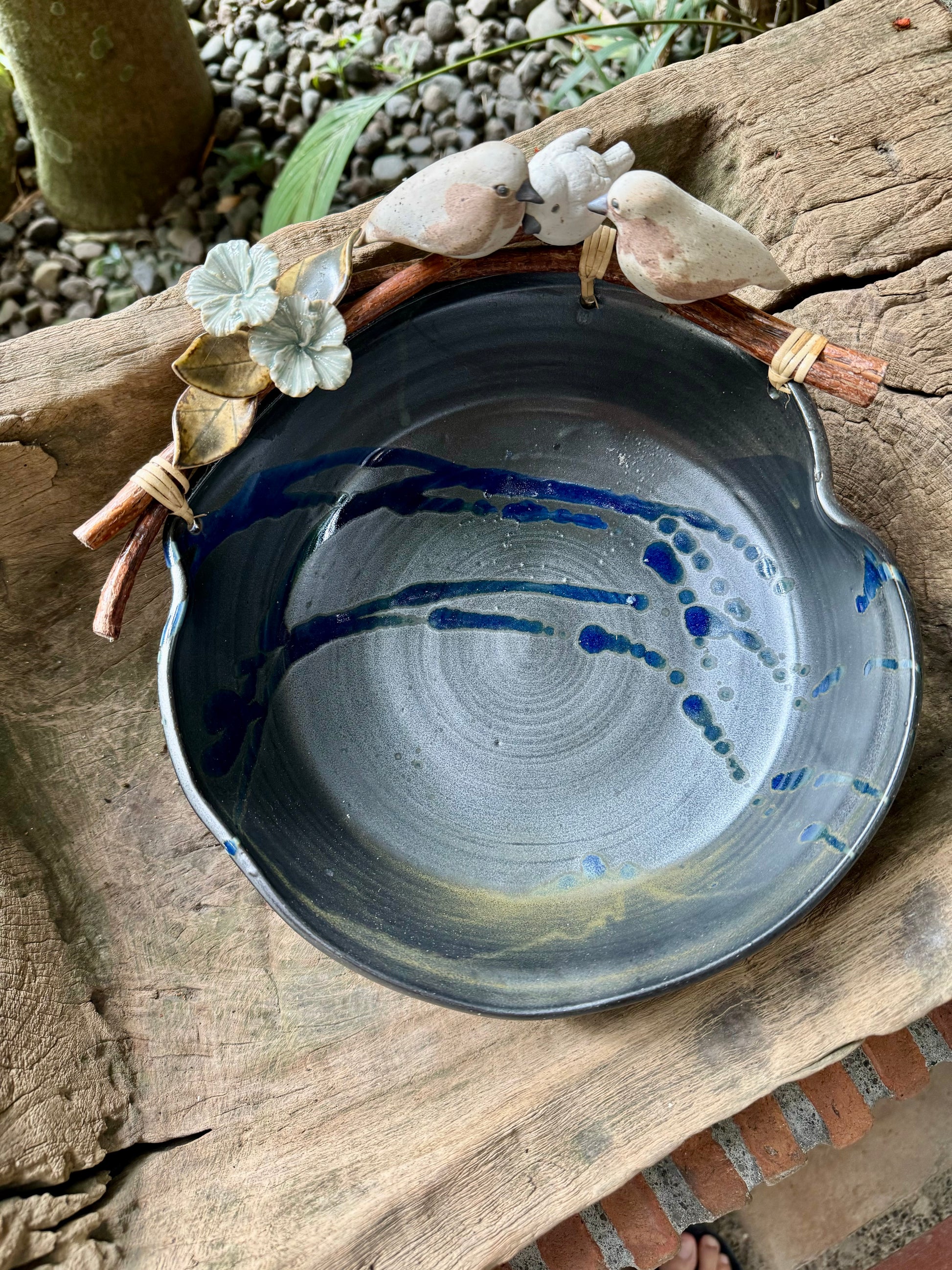 #1 - 9.5 inches diameter x 3.5 inches bowl height 