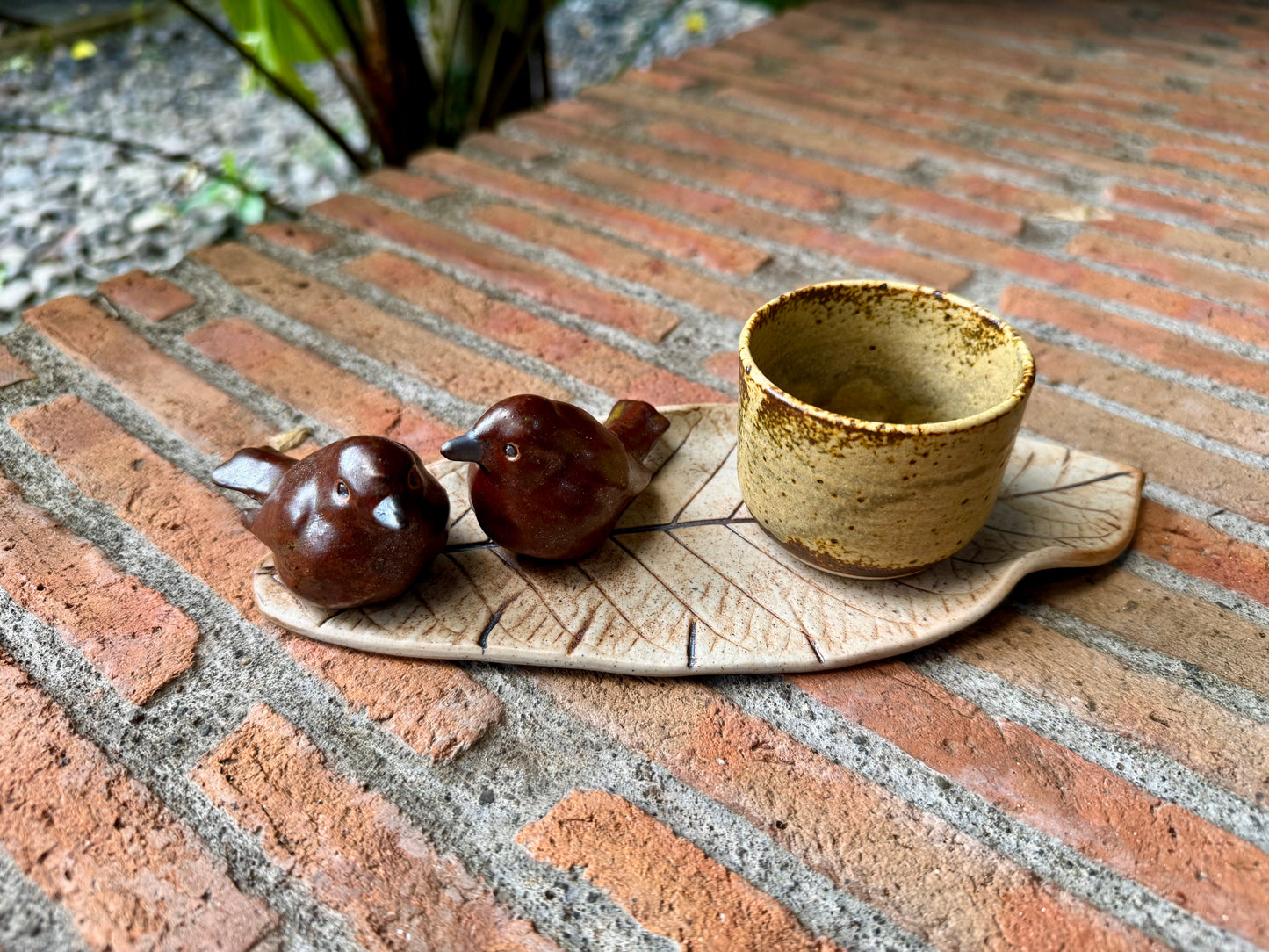 Brown Birds on Leaf Coaster / Candle Holder / Paper Weight / Tabletop