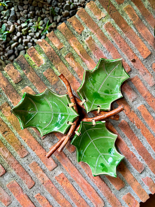 Leaf Plates with Vines