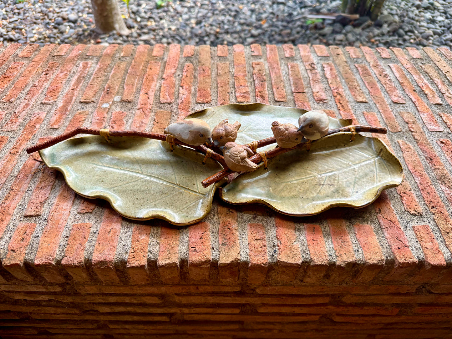 Birds on Leaves Tabletop