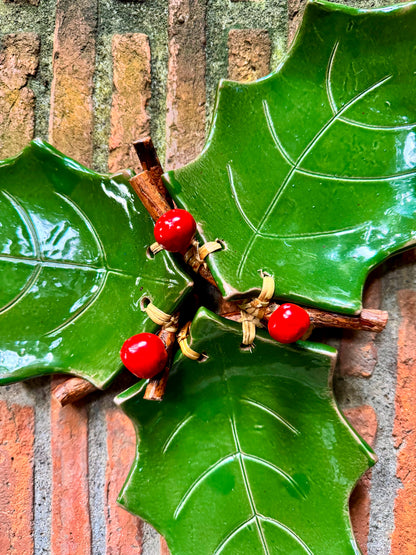 Holly Leaf Plates with Vines (Small)