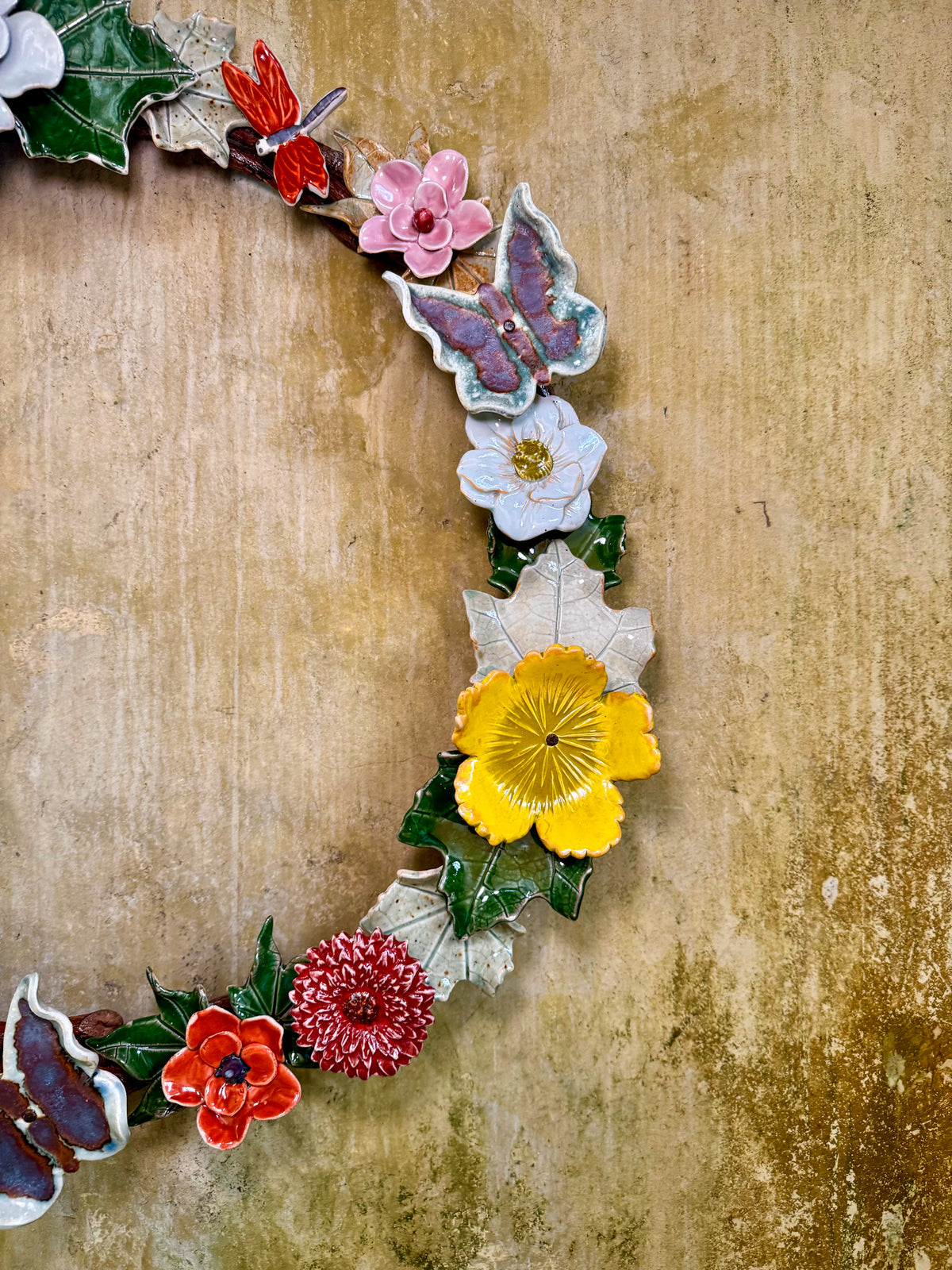 Flower Wreath Wall Hang