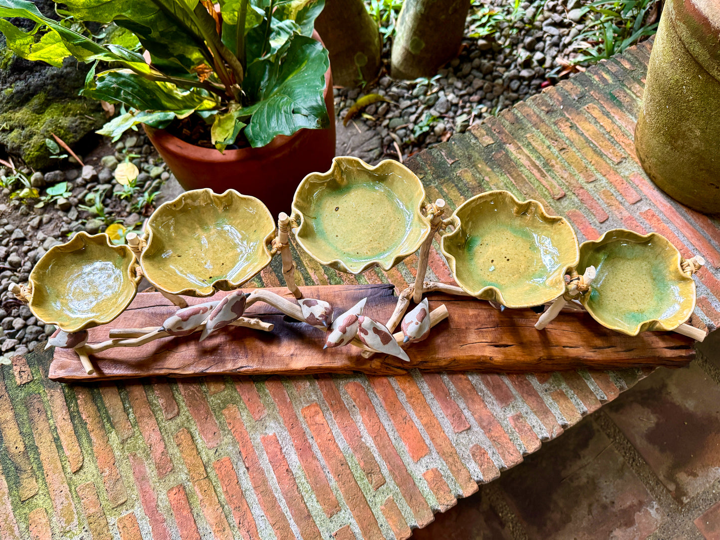 Sungka / Bowl with Birds Tabletop