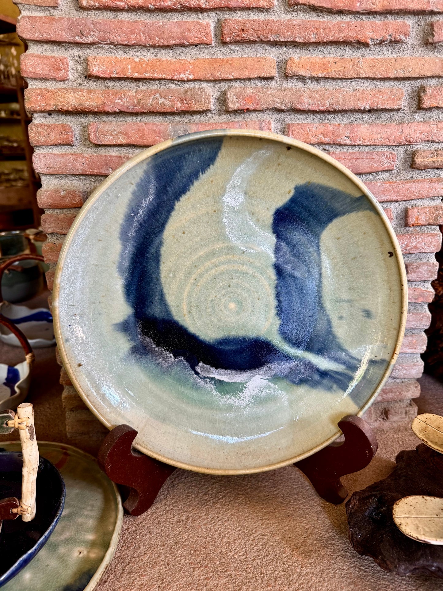 Large Serving Plate (Wheel Thrown)