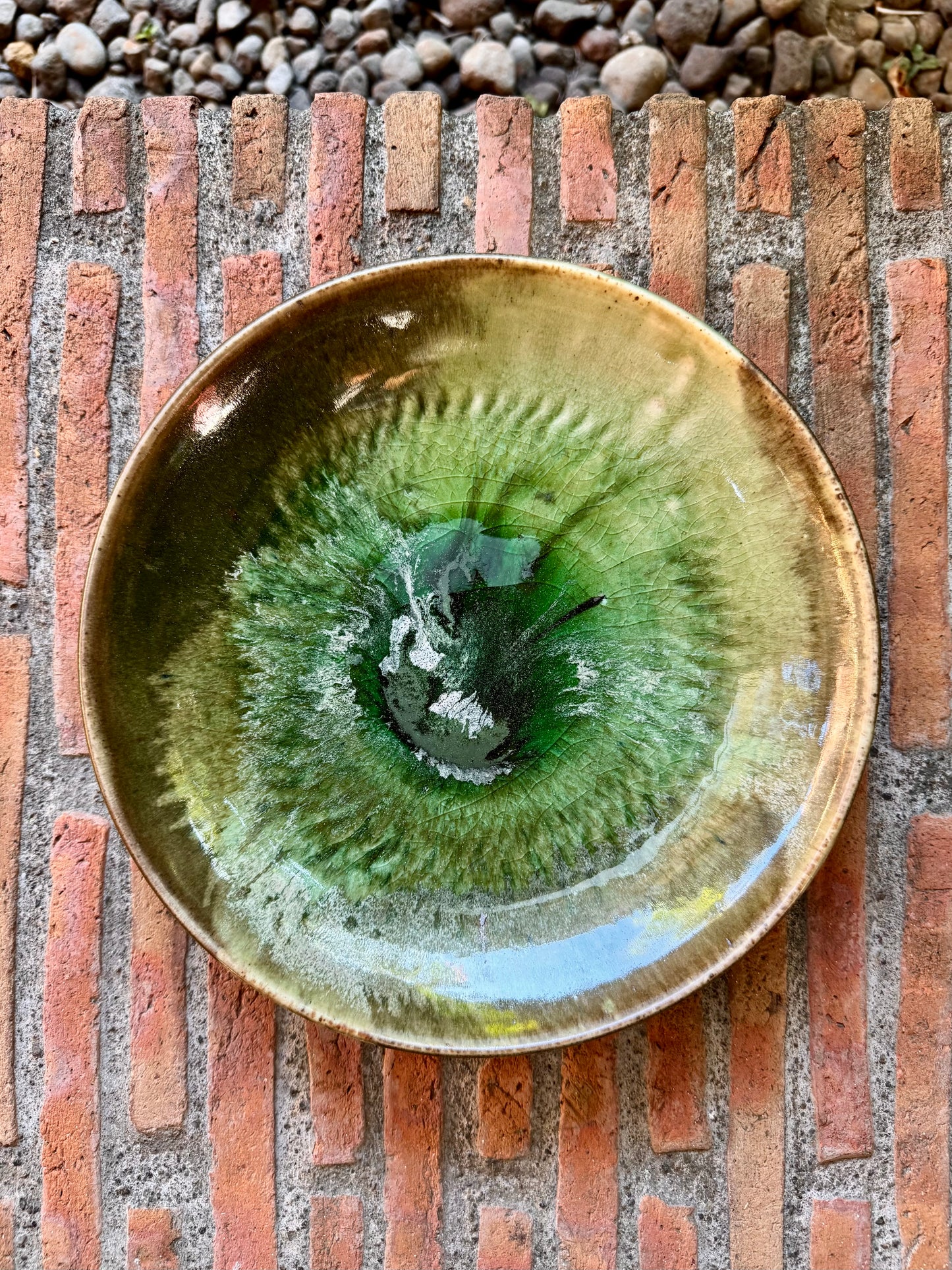 Medium Serving Plate (Wheel Thrown)