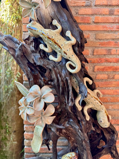 Tuko & Calachuchi Wall Hang