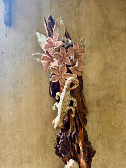 Calachuchi with Tuko Wall Hang / Tabletop