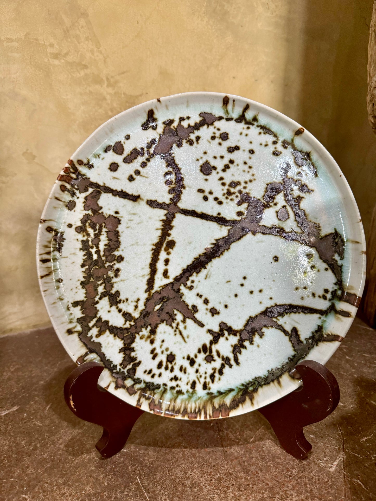 Charger Plate