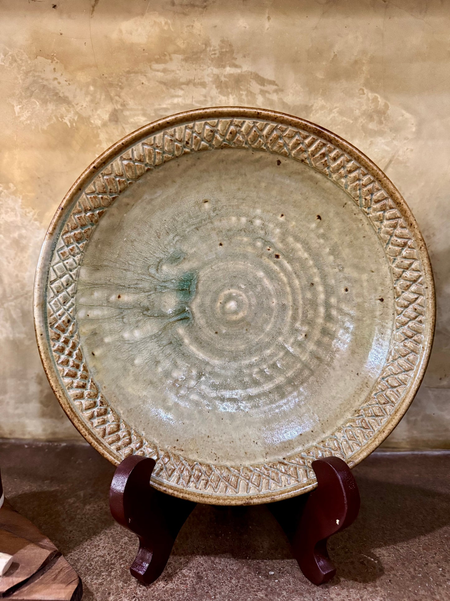 Large Serving Plate (Wheel Thrown)