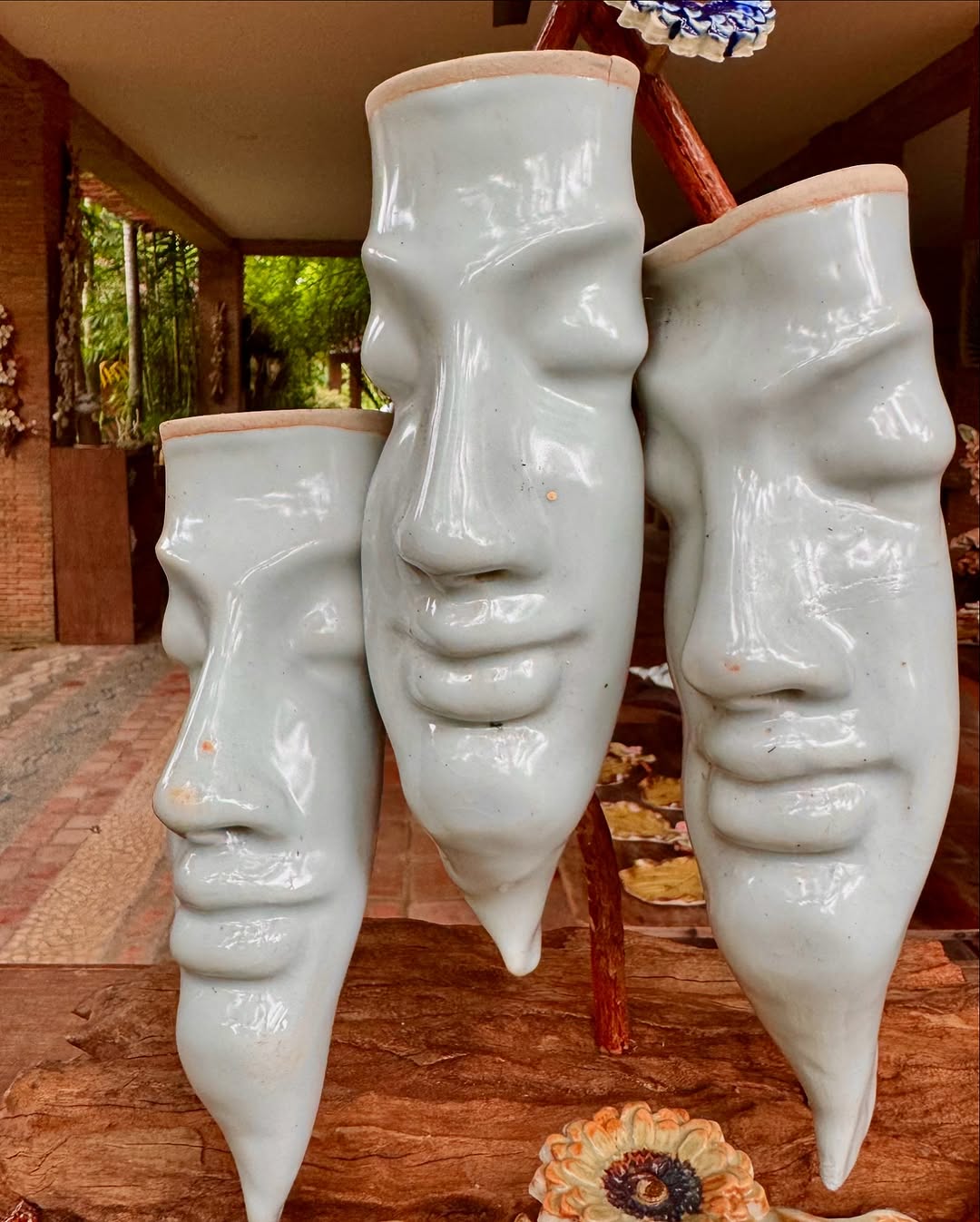 Face Vase Tabletop