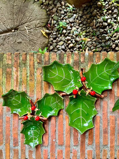 Holly Leaf Plates with Vines (Small)