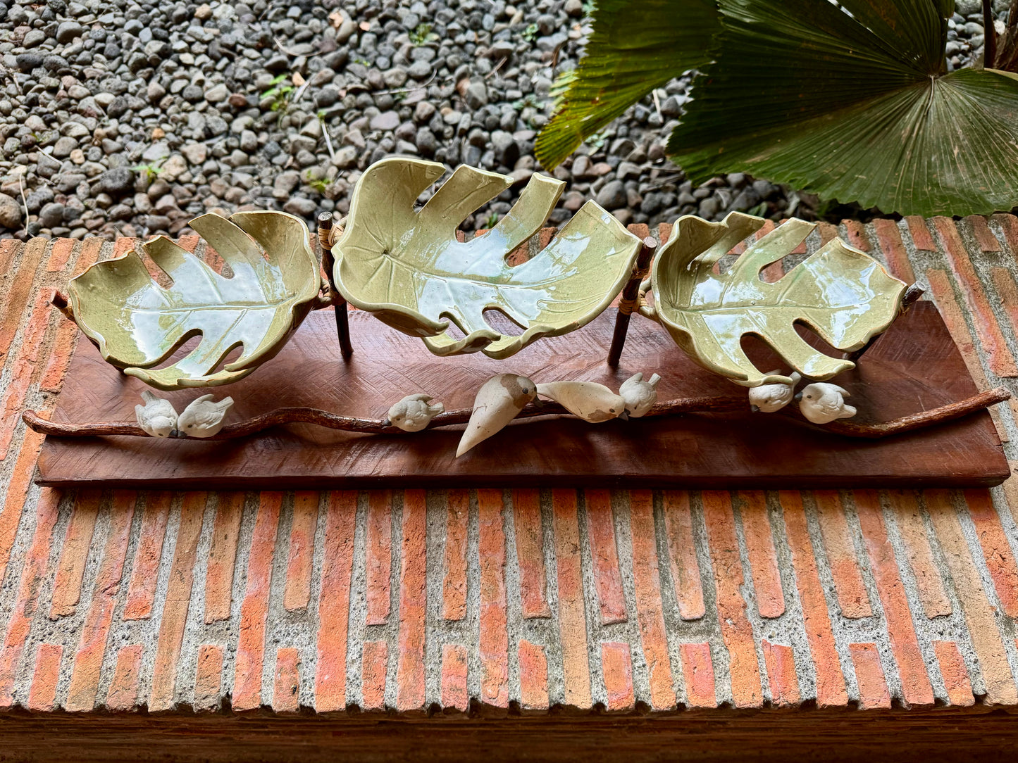 Monstera with Birds on Vines Tabletop (Glossy)